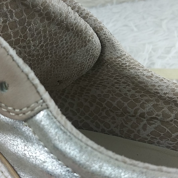 Regarde Le Ciel Desiree Sabbia Tan Leather Metallic Low Top Lace Up Sneaker - Picture 13 of 15